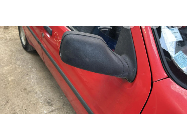 Zpětné zrcátko  Peugeot 106 1994  8148KP  