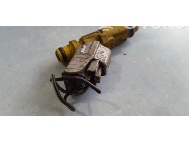 Vstřikovač 2325011130, 23250-11130   Toyota Corolla E110     