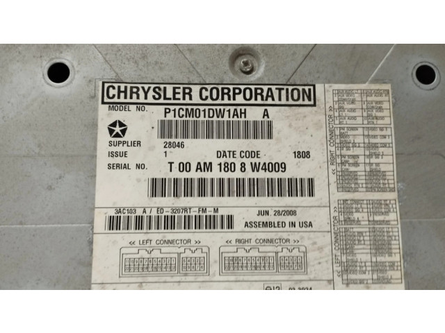Дисплей    P1CM01DW1AH   Chrysler Town & Country V