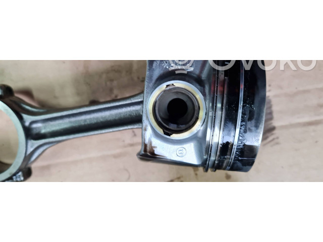 Ojnice  04L105401A    Audi A5  