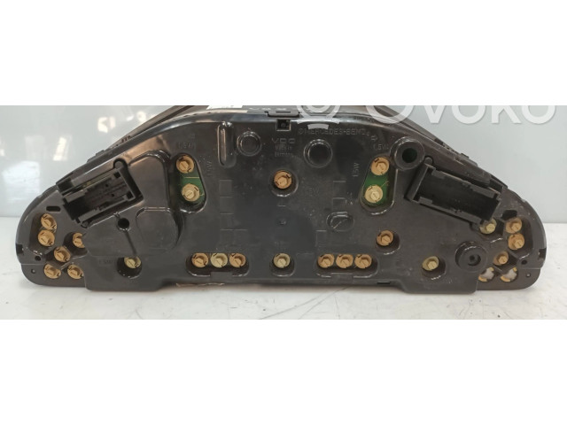 Панель приборов 2085402511   Mercedes-Benz CLK A209 C209       