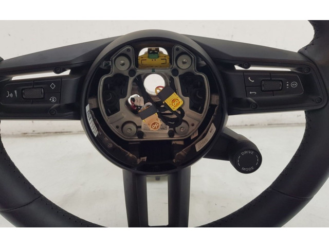 Volant Porsche Taycan 9J1 2023   