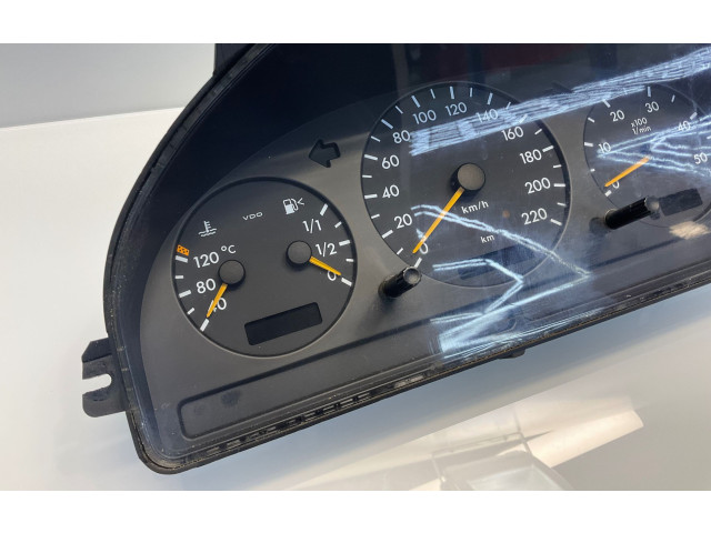 Přístrojová deska  Mercedes-Benz ML W163 2001 A1635403011, 123767623  