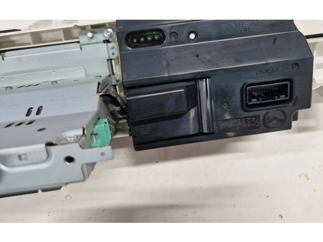 Дисплей    EH64611J0, EH64611J0E   Mazda CX-7