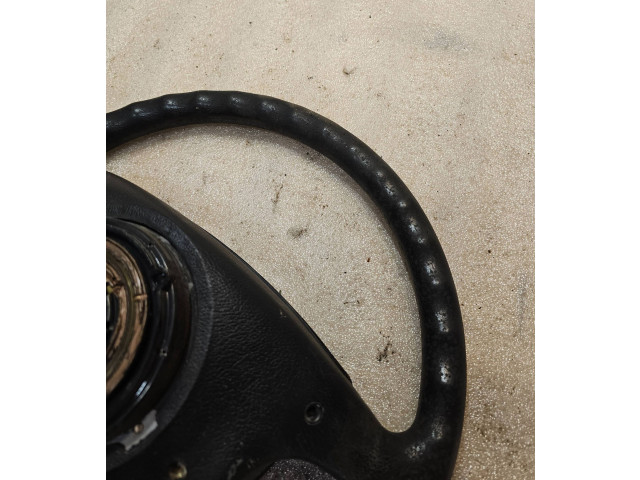 Volant BMW 5 E34 1989 10556  