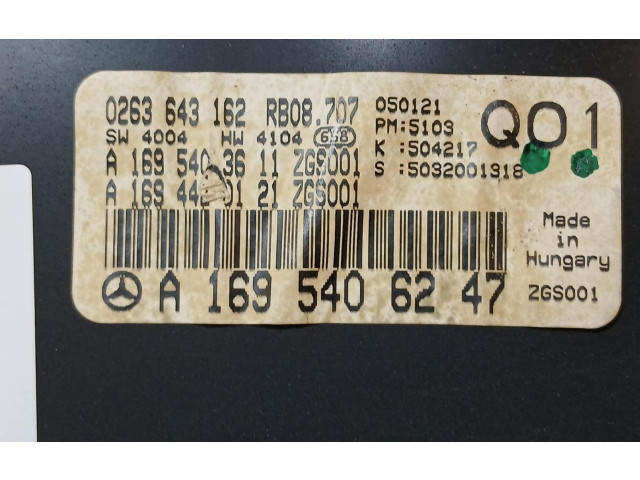 Přístrojová deska  Mercedes-Benz A W169 1950 A1695406247  