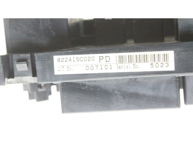   Pojistková skříňka 82241SC020   Subaru Forester SH 2011