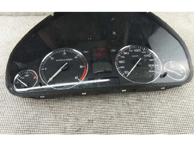 Přístrojová deska  Peugeot 207 CC 2004 6106V4  