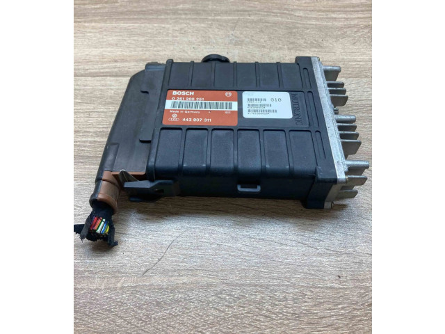 Řídící jednotka 443907311, 0261200251   Audi 80 90 B3 1986