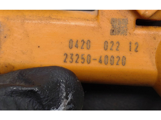 Форсунка 2325040020, 042002212    Toyota iQ  1KR-FE 