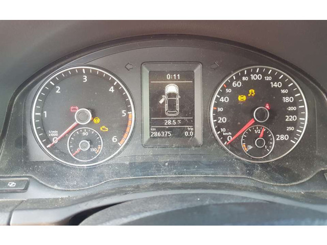 Панель приборов 1K8920871A   Volkswagen Scirocco       