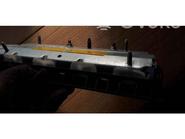 Подушка безопасности для колен 8W0880842D   Audi A5