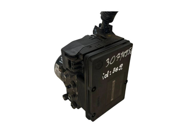 Jednotka ABS 30714956, P30714952   Volvo XC90 2004