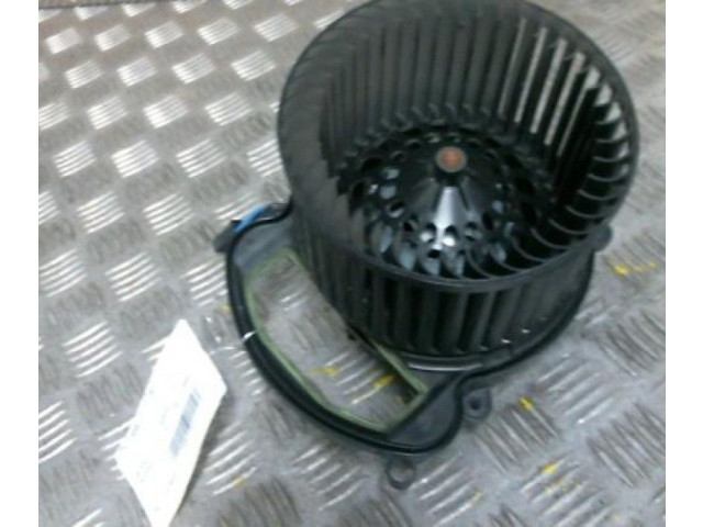 Вентилятор печки 272103243R   Renault Megane IV