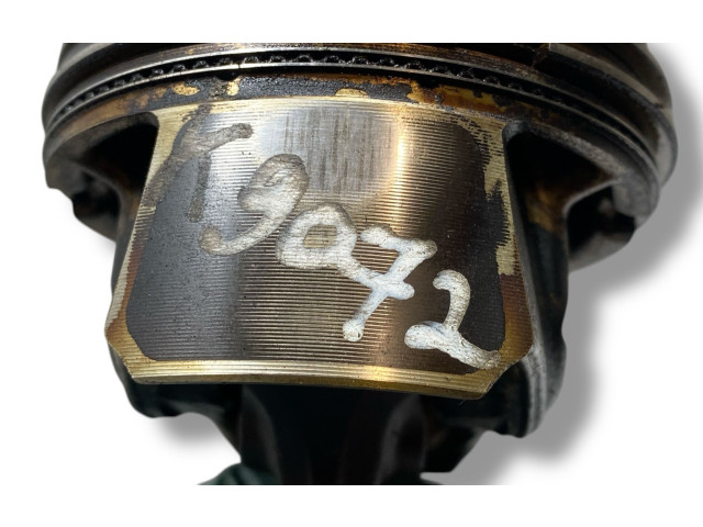  Поршень с шатуном H4D 400 H4D400, H4D  Renault Twingo III  