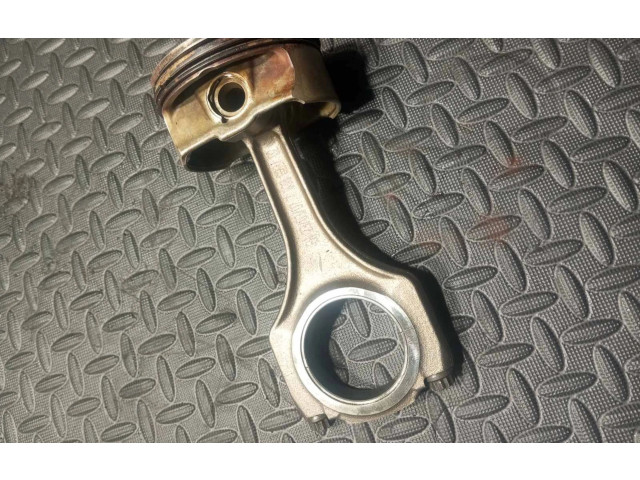 Píst 7838623   BMW M5    S85 B50AA 