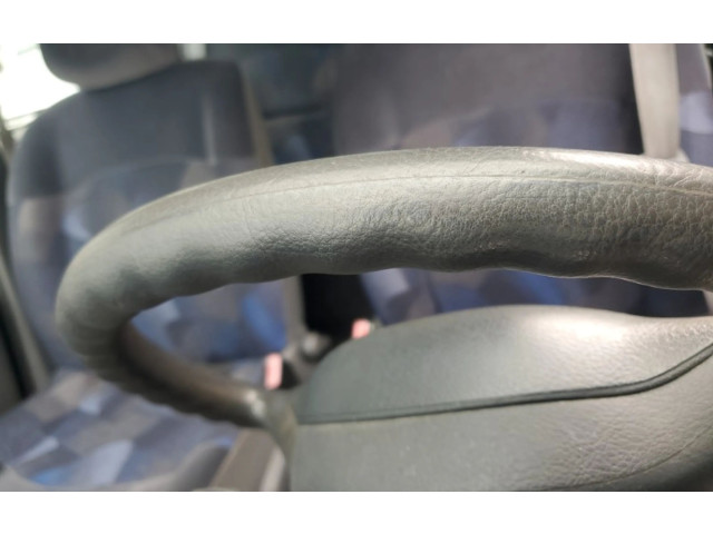 Volant Renault Clio II 2000 8200057418  
