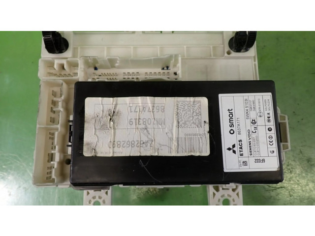 Блок предохранителей MN108319   Mitsubishi Colt    