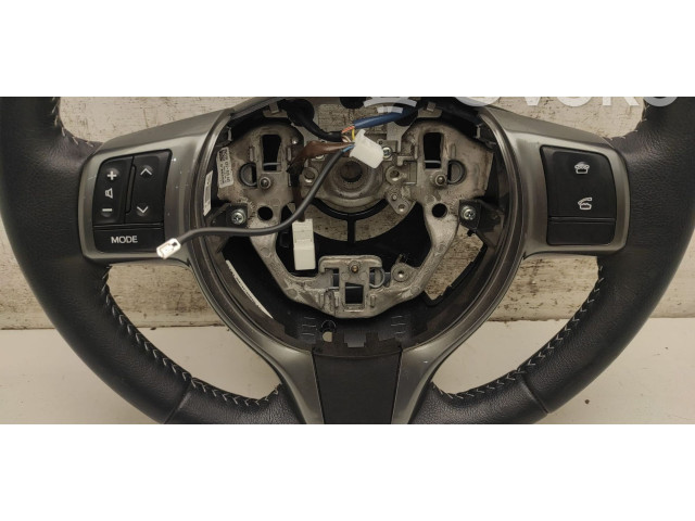 Volant Toyota Yaris 2015   