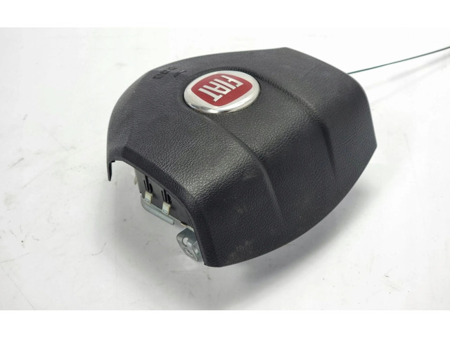 Подушка безопасности водителя P1TP76DX9AD   Fiat Freemont