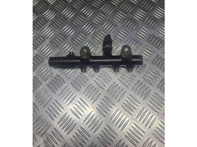 Vstřikovací lišta 175215346R, 172051031   Renault Clio IV    K9K E 628 
