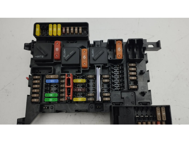Блок предохранителей 7430060736   BMW i3    
