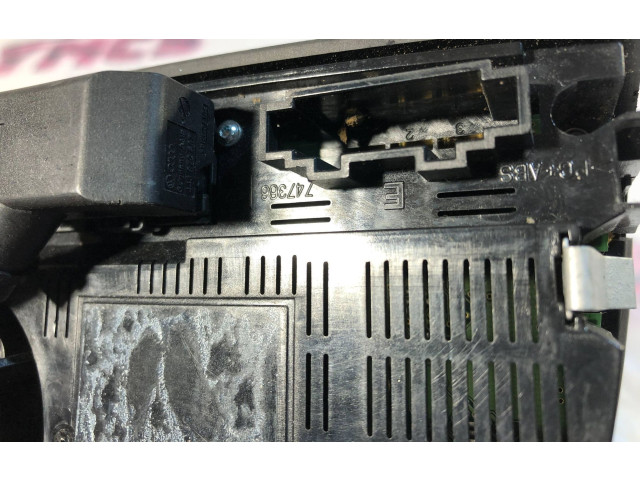 Блок управления климат-контролем 747366, 8J0820043   Audi TT TTS Mk2