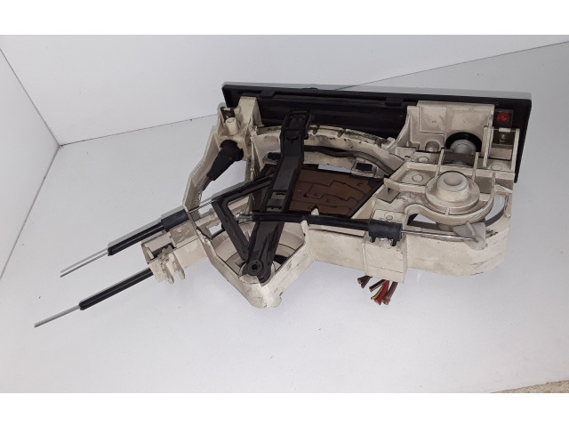 Замок багажника 443819075, 443819075    Audi 100 200 5000 C3 1982 - 1991 года
