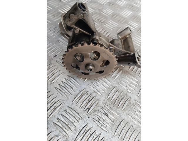 Масляный насос   06A115105B  Audi A4 S4 B5 8D 