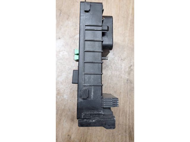 Блок предохранителей 1K0937125A, 017183071   Volkswagen Golf Plus    