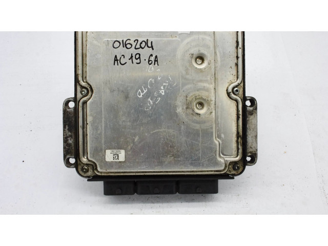 Блок управления двигателя 8200666516, 8200752059   Nissan Primastar