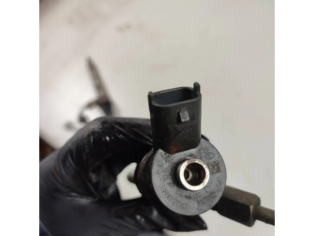 Vstřikovač 0445110245, 3380027800   Hyundai Sonata  pro naftový motor 2.0  