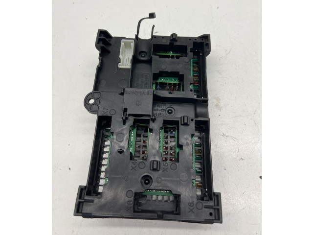 Блок предохранителей 6837092, P00127006AP   BMW 5 G30 G31    