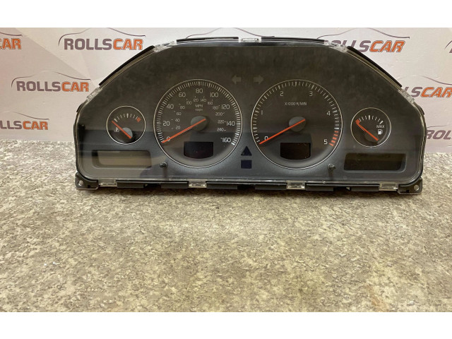 Přístrojová deska  Volvo V70 2005 30746112, 8673802  