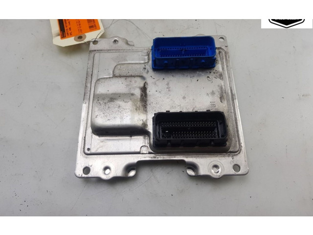 Блок управления двигателя 12672780, 12669104   Opel Karl