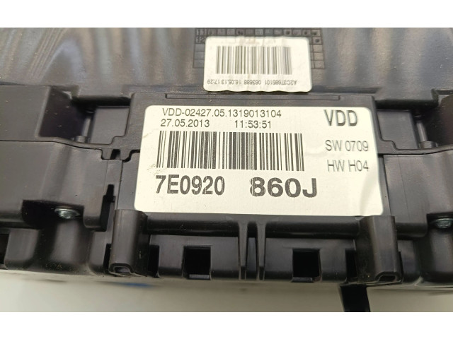 Přístrojová deska  Volkswagen Transporter - Caravelle T5 2013 7E0920860J, VDD02427  