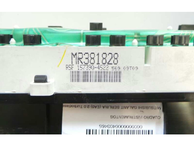 Přístrojová deska  Mitsubishi Galant 1999 DENSO  