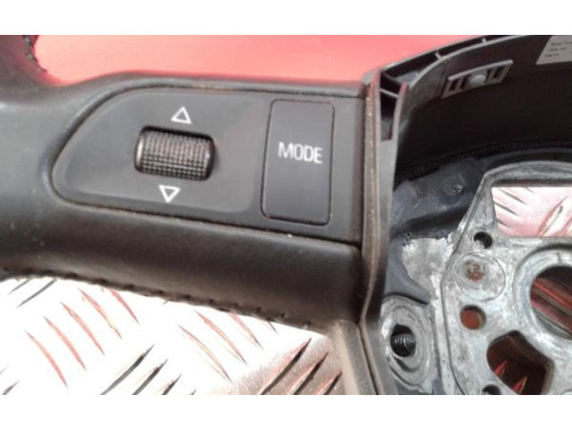 Volant Audi RS4 B7 2007 8K0419091B, COMDESGASTE  