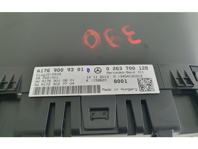 Přístrojová deska  Mercedes-Benz A W176 2013 A1769009301, 0263700128  