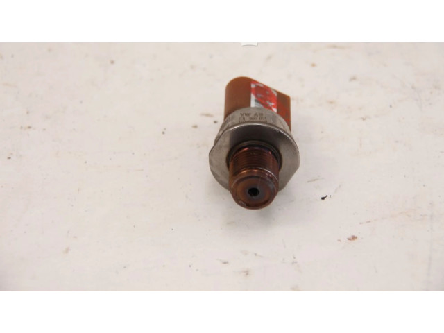 Vstřikovací lišta 03L906051, 03L906051   Seat Exeo (3R)    CAGC 