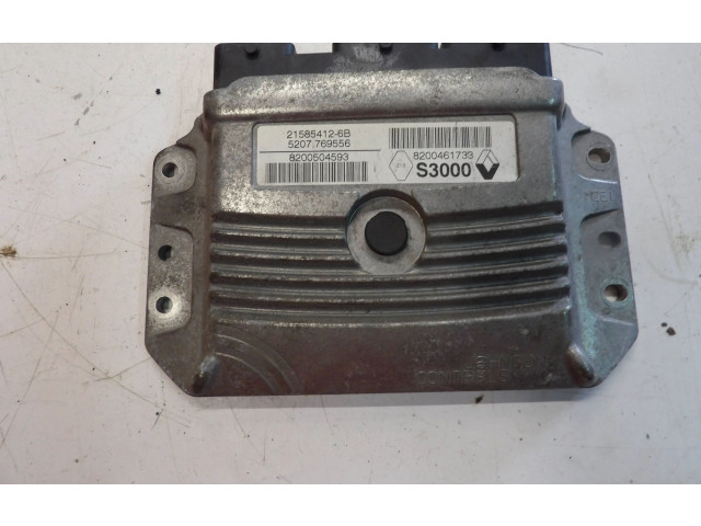 Řídící jednotka 8200504593, 215854126B   Renault Clio IV 2012