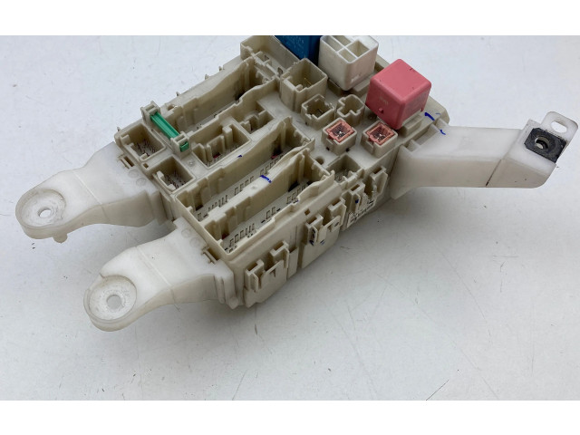   Pojistková skříňka 827300F051, 827300F051C   Toyota Verso 2010