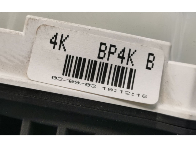 Přístrojová deska  Mazda 323 2003 4KBP4KB  