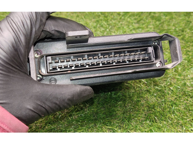 Блок управления двигателем ECU 443907311C, 0261200273   Audi 80 90 S2 B4