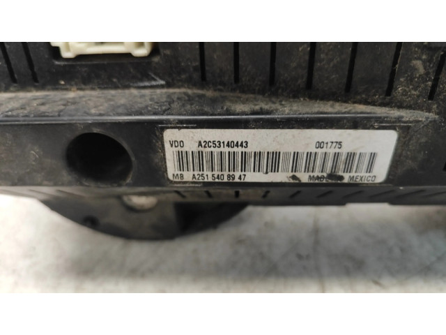 Přístrojová deska  Mercedes-Benz R W251 2007 A2515404111, A2514420321  