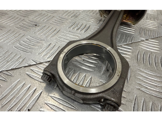 Píst 06M099C, R6MK   Audi A4 S4 B9 8W    CWG 