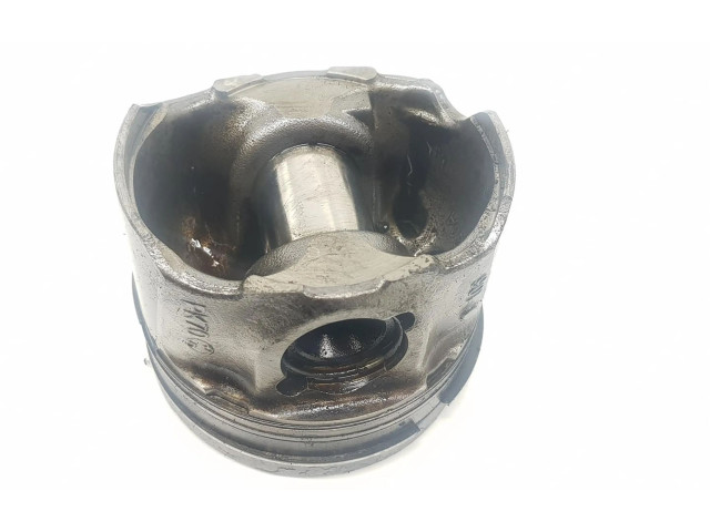 Píst 55595626, 55595626   Opel Zafira C     