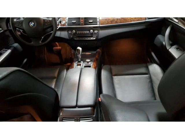 Нижняя решётка (из трех частей) BMW X5M E70 2010-2013 года 7222860      