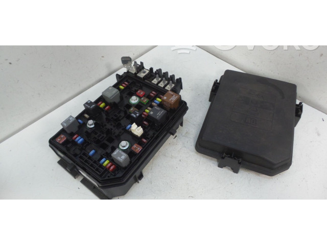 Блок предохранителей 39107278   Vauxhall Astra K    