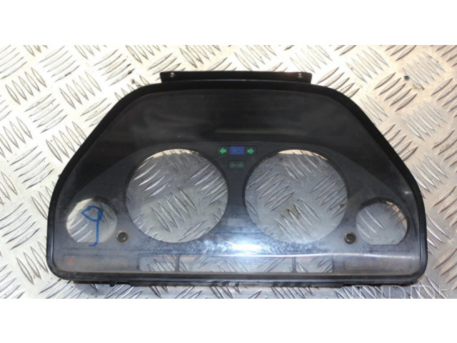 Přístrojová deska  BMW 5 E34 1988   